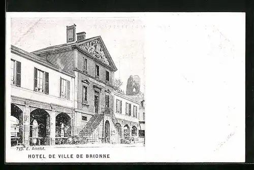 AK Brionne, Hotel de Ville