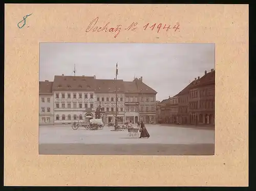 Fotografie Brück & Sohn Meissen, Ansicht Oschatz, Neumarkt mit Gasthaus goldener Stern, Geschäft Erwin Panzer, Uhrmacher