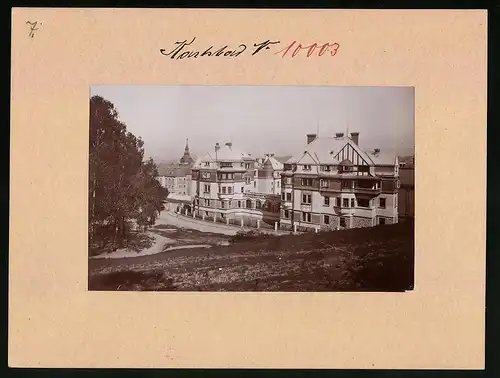 Fotografie Brück & Sohn Meissen, Ansicht Karlsbad, Blick auf das Kurhaus zum Goldenen Kreuz