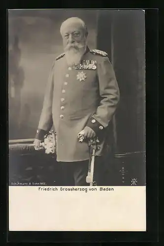 AK Grossherzog Friedrich stehend mit Säbel und Orden