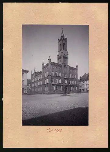 Fotografie Brück & Sohn Meissen, Ansicht Kamenz i. Sa., Platz am Rathaus mit Restaurant zum deutschen Haus