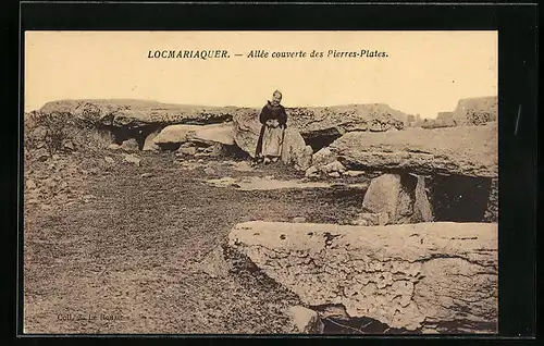 AK Locmariaquer, Allée couverte des Pierres-Plates