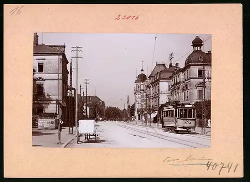 Fotografie Brück & Sohn Meissen, Ansicht Kötzschenbroda, Dresdner Strasse mit Strassebahn, Werbeplakate