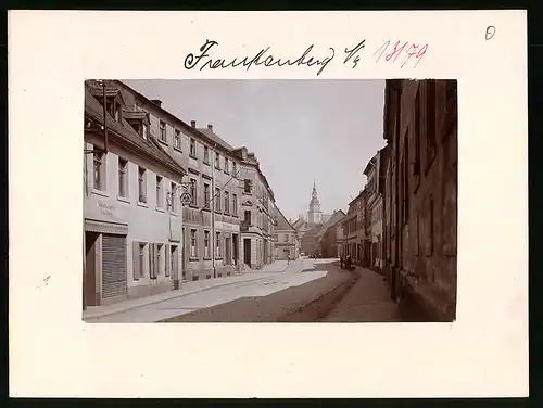 Fotografie Brück & Sohn Meissen, Ansicht Frankenberg i. Sa., Partie in der Chemnitzer Strasse mit Garküche, Schnittwaren