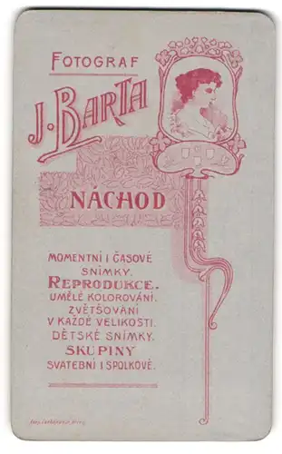 Fotografie J. Barta, Nachod, seitliches Profil eines Frauenkopfes in Jugendstil Umrandung