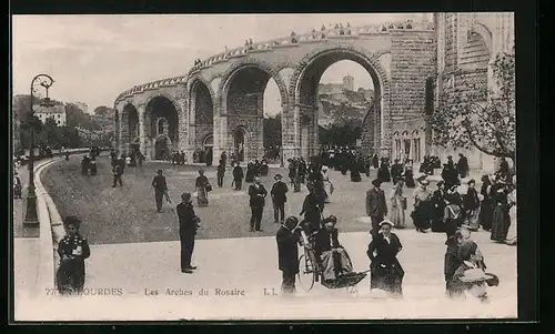 AK Lourdes, les Arches du Rosaire