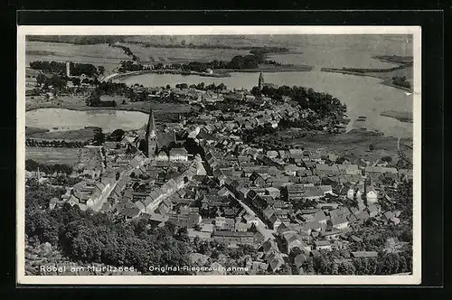 AK Röbel am Müritzsee, Teilansicht mit Kirche, Fliegeraufnahme