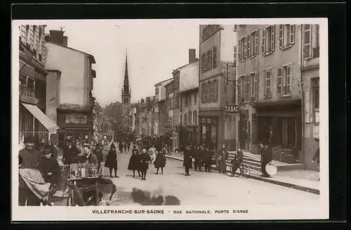 AK Villefranche-sur-Saone, Rue Nationale, Porte d`Anse