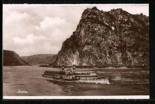 AK Ein Dampfer vor dem Loreley-Felsen