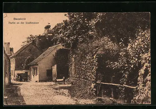 AK Beeskow, Partie an der Stadtmauer