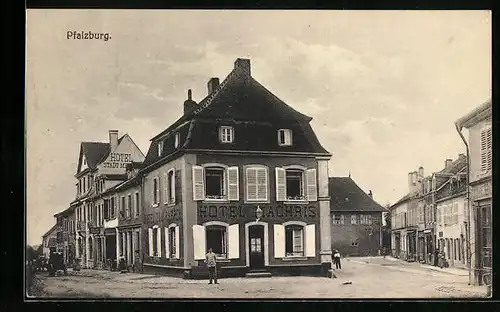 AK Pfalzburg, Strassenpartie am Hotel Machris