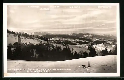 AK Riefensberg i. V., Teilansicht mit Blick auf Bregenzerwald und Schweizer Berge, Hangspitze, Mörzelsp. u. Freschen