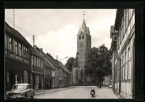 AK Gardelegen, Nicolaikirche mit Fachwerkhäusern