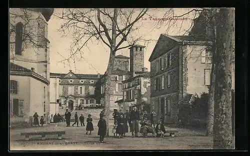 AK St-Nicolas-de-la-Grave, Place du Château