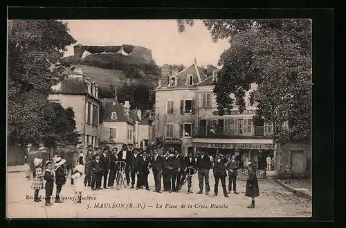 AK Mauleon, La Place de la Croix-Blanche