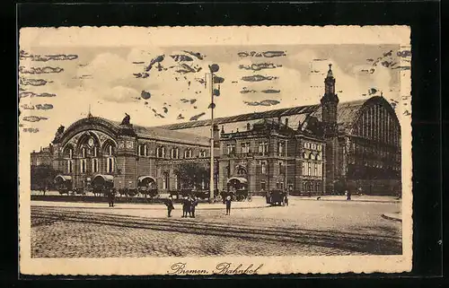 AK Bremen, Bahnhof mit Passanten