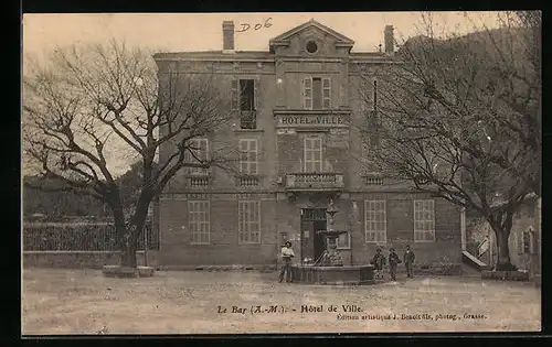 AK Le Bar, Hôtel de Ville