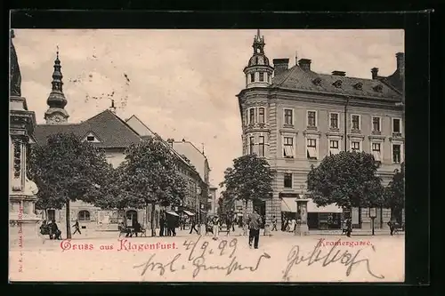 AK Klagenfurt, Strasse Kramergasse mit Passanten