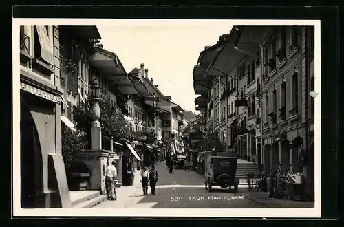 AK Thun, Hauptgasse mit Passanten