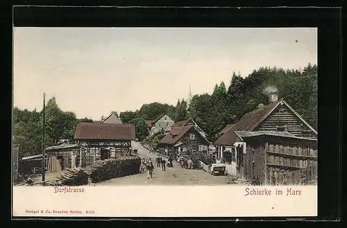 AK Schierke im Harz, Dorfstrasse mit Anwohnern