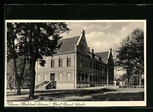 AK Teterow /Meckl., Horst-Wessel-Schule mit naher Umgebung