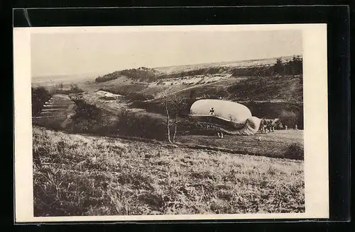 AK Deutsche Soldaten beim Befüllen eines Fesselballons