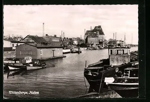 AK Wittenberge, Schiffe im Hafen