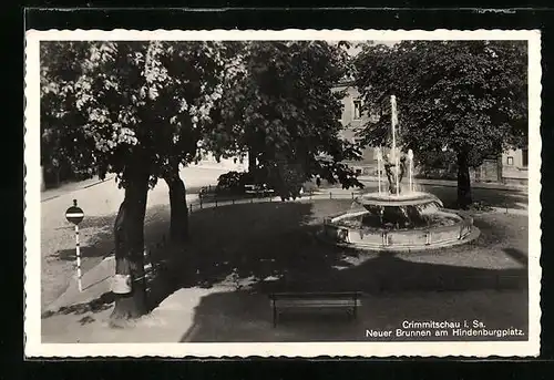 AK Crimmitschau i. Sa., Neuer Brunnen am Hindenburgplatz