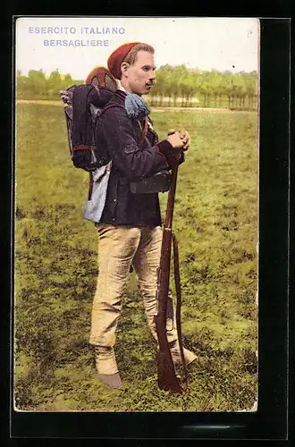 AK Italienischer Soldat der Infanterie mit Gewehr