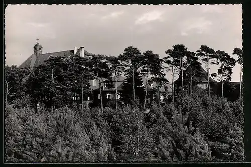 AK Zinnowitz, Blick durch Bäume auf das St. Ottoheim