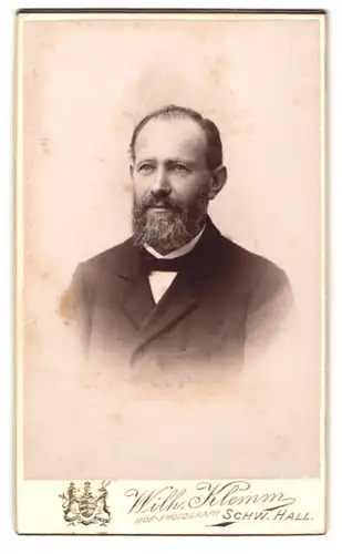 Fotografie Wilh. Klemm, Schw. Hall, Ackersanlagen, Portrait stattlicher Herr mit Vollbart