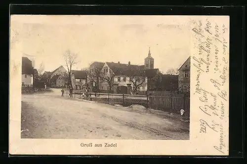 AK Zadel, Strassenpartie mit Kirche