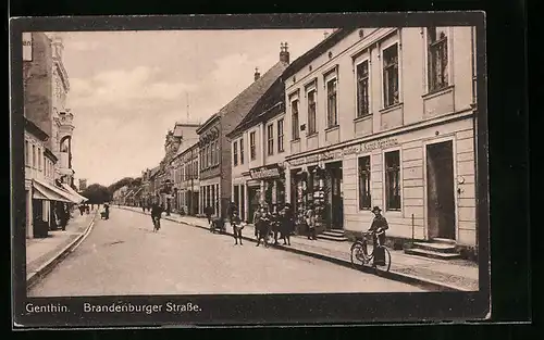 AK Genthin, Brandenburger Strasse mit Geschäften