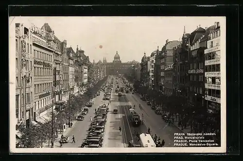 AK Prag, Wenzelsplatz mit Strassenbahnen