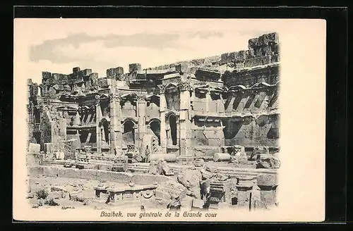 AK Baalbek, Vue générale de la Grande cour