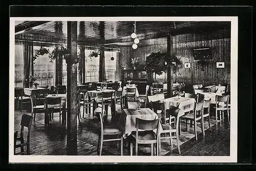 AK Nieschütz-Diesbar / Elbe, Gaststätte-Café Grundmann, Innenansicht