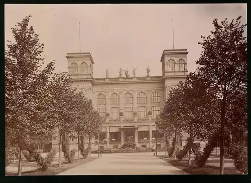 Fotografie Brück & Sohn Meissen, Ansicht Komotau, Blick auf die Städtischen Parksäle