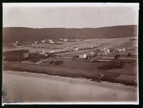 Fotografie Brück & Sohn Meissen, Ansicht Diesbar-Nieschütz, Blick auf den Ort mit dem Golkwald