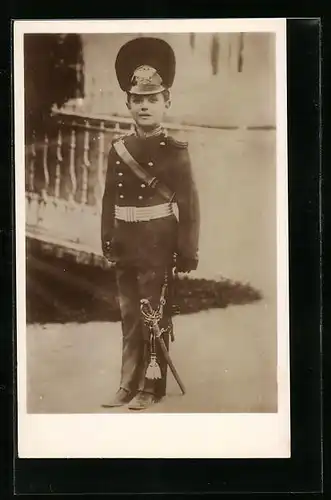 AK Alexej von Russland in Uniform mit verziertem Helm und Säbel