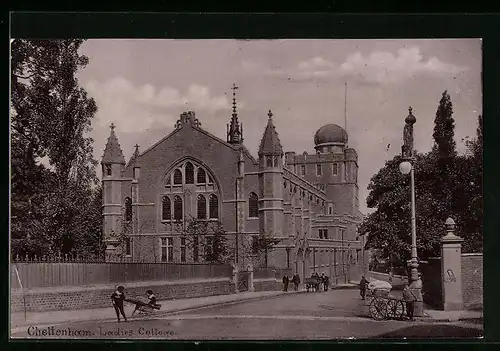 AK Cheltenham, Ladies College