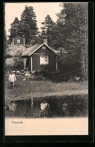 AK Finsvik, Kleines Haus mit Gewässer