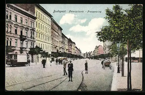 AK Budapest, Strasse Franzensring mit Passanten