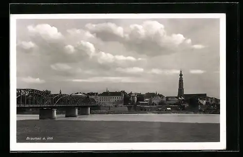 AK Braunau a. Inn, Teilansicht mit Brücke