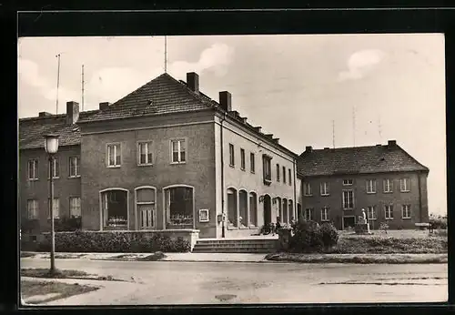 AK Hohenmölsen, Geschäftshaus in der Ernst-Thälmann-Strasse