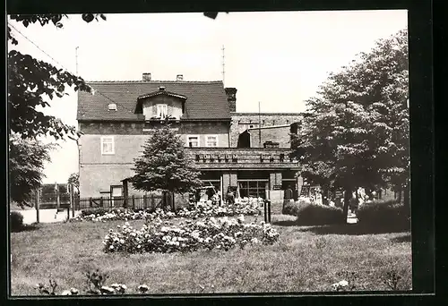 AK Trebnitz /Kr. Hohenmölsen, Artur-Göritz-Platz