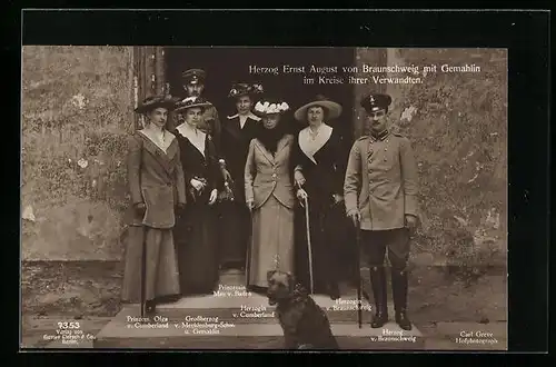 AK Prinzessin Olga und Herzogin v. Cumberland, Grossherzog v. von Mecklenburg mit Herzog Ernst August bei einem Treffen