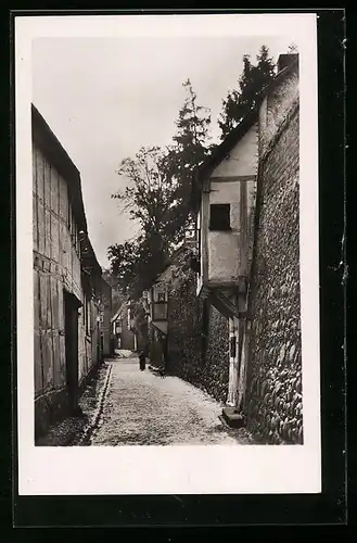 AK Neubrandenburg, Mauerstrasse mit Wiekhäusern