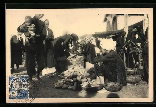 AK Baclieu, Marché en plein air, Marchande de Concombres