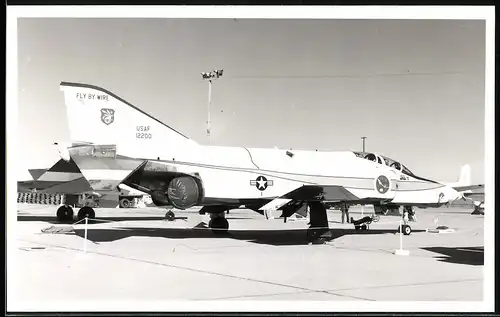 Fotografie Flugzeug McDonnell F-4 Phantom der US-Air Force mit Fly by Wire System