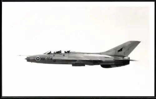 Fotografie Flugzeug Mikojan-Gurewitsch MiG-21 Lufstreitkräfte Finnland, Kennung MK-104